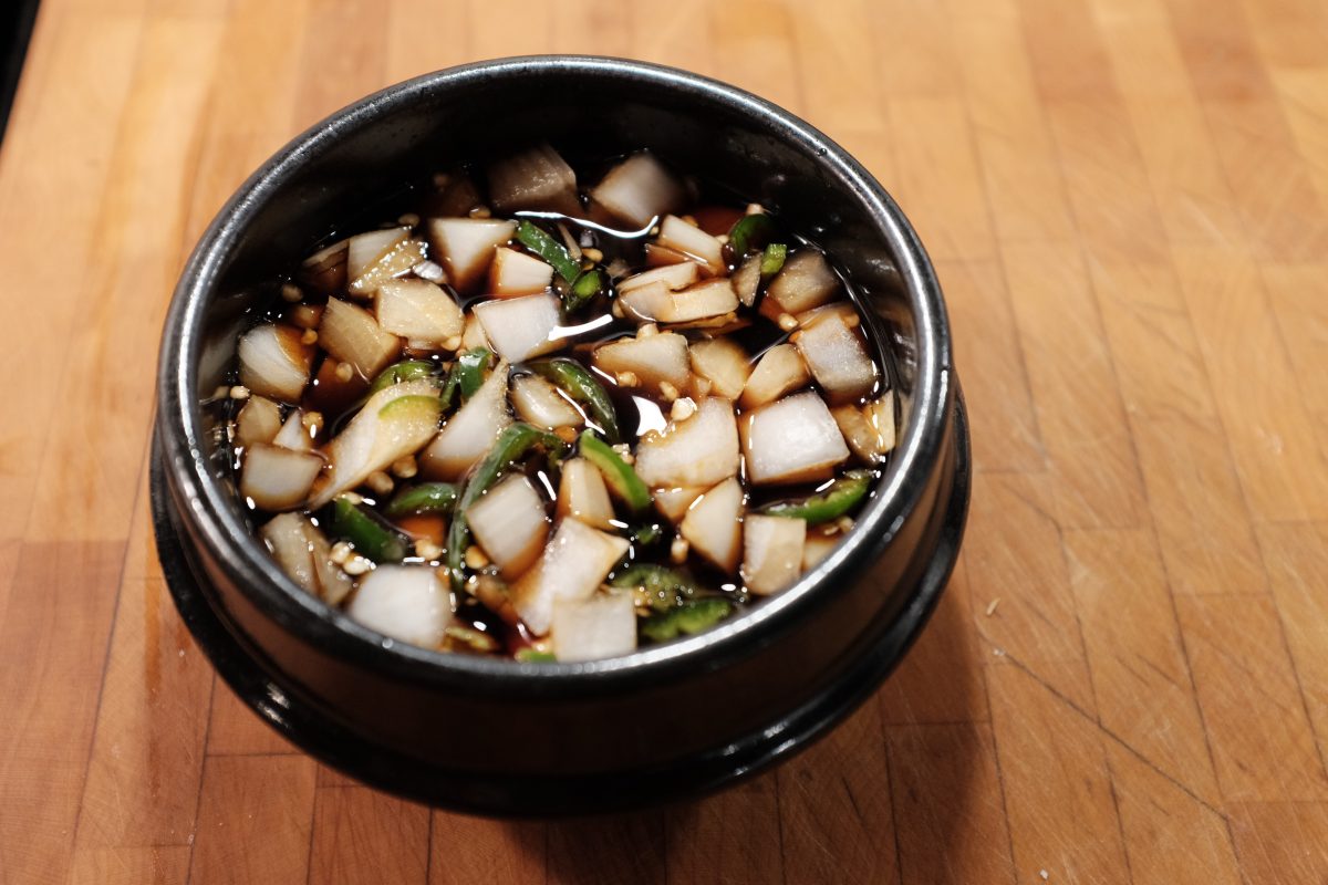 finished soy vinegar dipping sauce