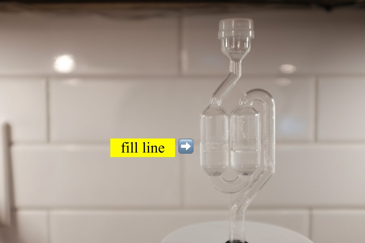 fill line for s airlock