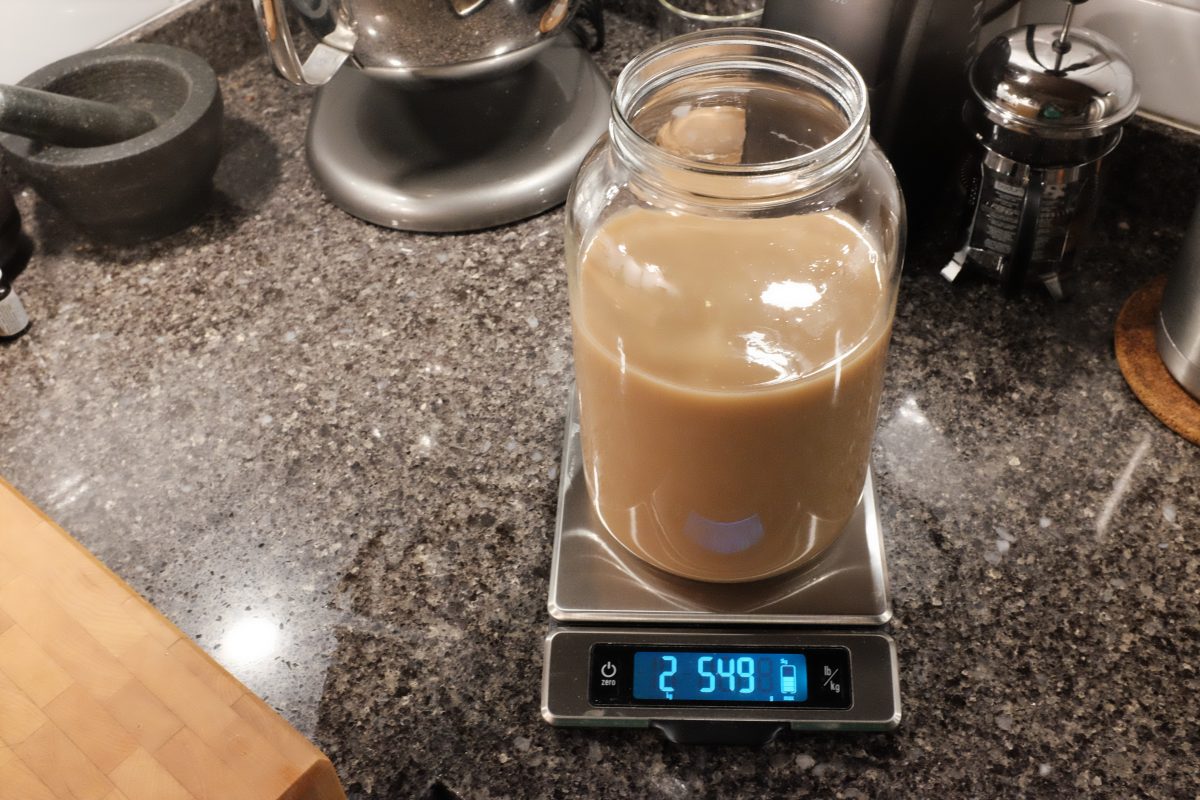weighing pear juice